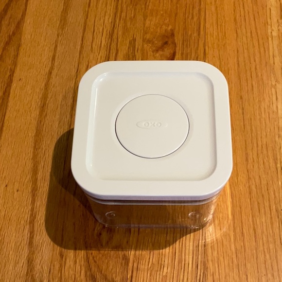 Oxo Other - OXO - Pop Container - Small Square Mini - 0.4qt/0.4L -- EUC